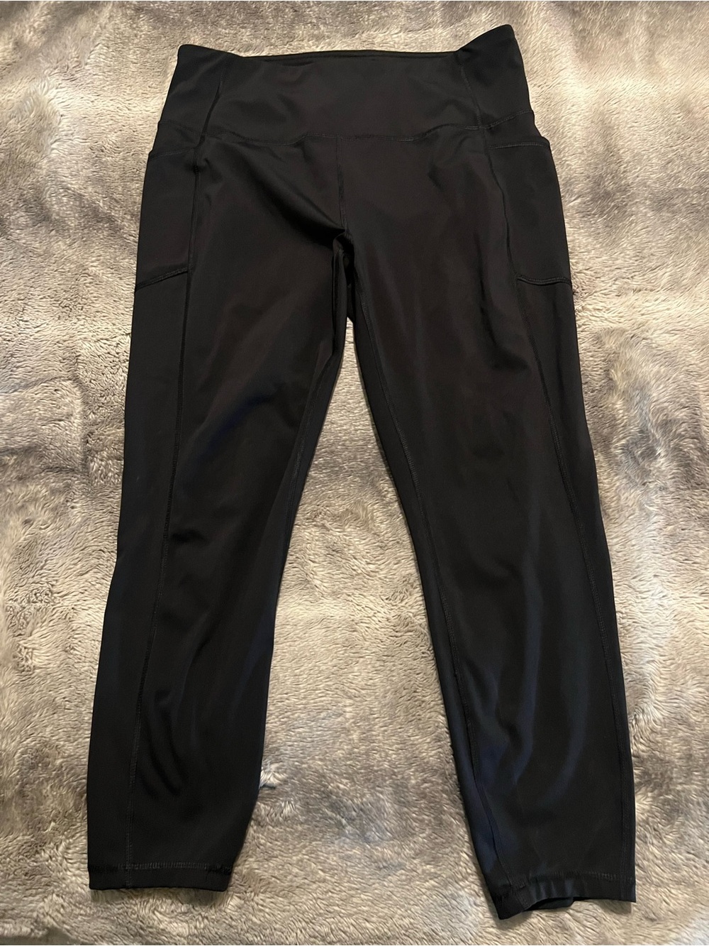 High-Waist Black Active Leggings with Side Pockets - Plus Size